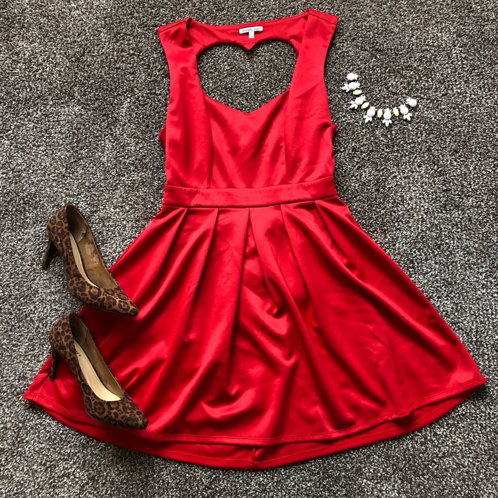 🚫🚫🚫SOLD🚫🚫🚫 Heart Keyhole Dress 🚫🚫🚫